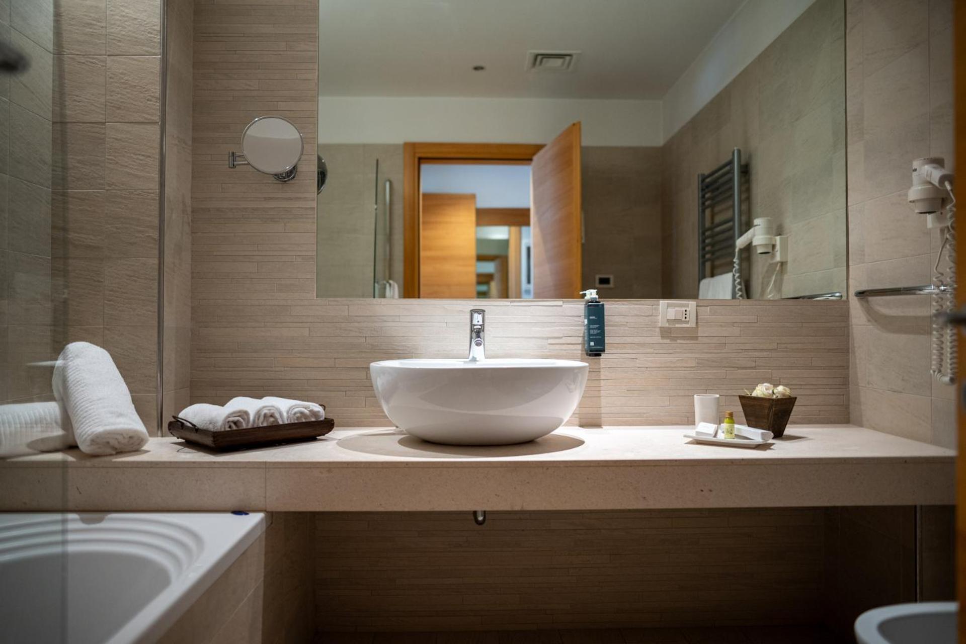 Borgo Ronchetto Hotel Salgareda Ngoại thất bức ảnh
